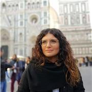 Traduttrice laureata in Lingue moderne per la comunicazione e cooperazione internazionale impartisce lezioni di inglese e spagnolo