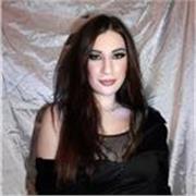 Diplomata in musica, con esperienza nell’insegnamento del canto e di educazione musical, lezioni riferito a tutte l'età