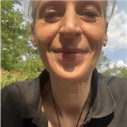 Professeur en biotechnologie, prévention donne cours en ligne