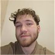 Zuverlässig, motiviert und belastbar; technisches Verständnis, pädagogische Erfahrung als Trainer, teamfähig, strukturiert und lös