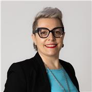 Vuoi implementare le tue competenze di intelligenza emotiva? Imparare a gestire le tue emozioni e a comunicare in modo efficace?