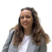 Doy clases particulares a extranjeros, tanto a niños/as y en algunos casos a adultos de español. Con el objetivo de facilitarles su inclusión en nuestro país al emigrar y, que puedan comunicarse y conocer el idioma lo antes posible