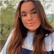 Ragazza madrelingua italiana offre lezioni di letteratura e italiano