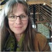 My name is Susanne and I am a trained Teaching Assistant living in Sussex. 