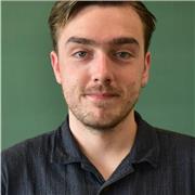 I'm a bilingual language expert, providing casual conversation classes to French learners