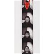 Licenciada en artes plásticas. Tallerista para adultos y niños, especializada en máscaras.