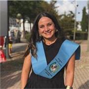 Maestra titulada en educación primaria y educación infantil se ofrece a dar clases online.