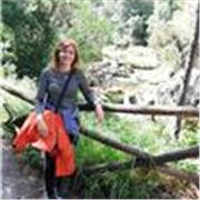Profesora titulada con mucha experiencia da clases de español para extranjeros.