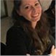 Vuoi divertirti ballando? Allora sei nel posto giusto! Lezioni base di danza classica, modern, salsa e bachata