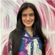 Sono Carol Giuliocesare, di Roma. Interprete, traduttrice con laurea quinquennale in lingue, offro lezioni di lingua inglese.