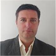 Profesional de la comunicación con amplia experiencia en el ámbito institucional se ofrece para impartir clases de marketing