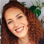 Licenciada en pedagogía y especialista en alumnado NEAE