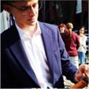 Se cerchi professionalità e passione, hai trovato la persona giusta 