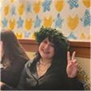 Hai difficoltà ha capire i processi biologici, i misteri della genetica o i meccanismi della biochimica? Allora potrei aiutarti!