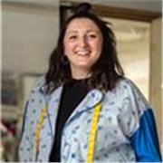 Designer de mode et designer textile je vous accompagne dans l'apprentissage du métier (dessin, modélisme, stylisme, etc)