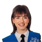 Estudiante graduada de bachillerato humanístico con excelencia académica en el ámbito.