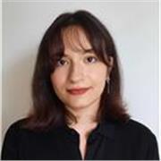 Détentrice du TOEFL et du Cambridge au niveau C2. Appliquée dans le travail et dans les méthodes d'apprentissage de l'anglais.