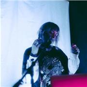 Vocal coach y profesora de canto, ukelele, songwriting e iniciación a Ableton Live