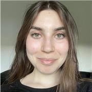 Studentessa laureata, insegnante privata di Chimica da remoto