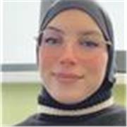 Freundliche Muttersprachlerin bietet Arabisch- und Französisch-Nachhilfe online für Kinder