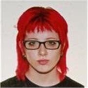 Estudiante de Artes Aplicadas al Muro y graduada en bachiller de artes. 