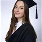 Soy profesora de Química y doy clases tanto de la ESO como de Bachillerato. Me gusta explicar los conceptos de forma clara y fácil