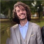 Étudiant bienveillant, patient et pédagogique qui aime en apprendre plus sur le monde, et le partager.