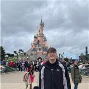 I would describe myself as a person who is willing to help others and my lessons are aimed at those who want to learn