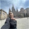 Merhaba, ben İngiliz Dili ve Edebiyatı 4. sınıf öğrencisiyim. Derslerim İlkokul / ortaokul çağındaki çocuklara yönelik olacaktır