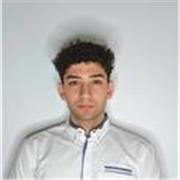 Estudiante de cuarto de ingeniería aeroespacial, con tres años de experiencia dando clases particulares. 
