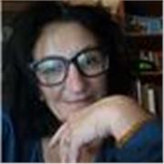 Mi piace la storia la matematica e la filosofia, mi piace soprattutto insegnare la passione per la conoscenza, offro lezioni on-line