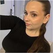 Profesora de matemáticas apta para infantil y primaria. 