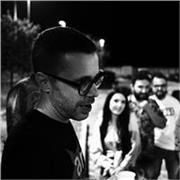 Ciao! Sono un insegnante di inglese e di italiano per stranieri. Se hai bisogno di supporto/aiuto compiti: ci sono! 
