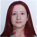 Sakin ve güven verici yaklaşımımla, özellikle küçük yaş gruplarına yönelik öğretimde etkili oluyorum.