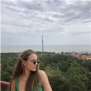 Soy profesora de inglés conversacional y de lituano, con más de tres años de experiencia en la enseñanza de idiomas.