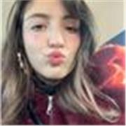 Studentessa al quinto anno di liceo scientifico a Roma, parlo bene spagnolo e inglese. Solo ragazzi delle medie e elementari.