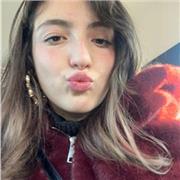 Studentessa al quinto anno di liceo scientifico a Roma, parlo bene spagnolo e inglese. Solo ragazzi delle medie e elementari.