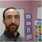 Soy profesor nativo de inglés con más de 7 años de experiencia impartiendo clases a niños, adolescentes y adultos. 
