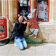 I have 14 years of experience in teaching Japanese geography, history and language. I'm friendly and patient