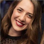 Biotecnologa offre ripetizione di biologia e chimica