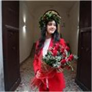 Laureata in Lingue Moderne impartisce lezioni di lingua spagnola per tutti i livelli, con metodo personalizzato e coinvolgente.