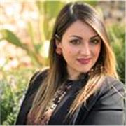 Ho una laurea magistrale in giurisprudenza ed un Master in insegnamento delle discipline giuridiche ed economiche nelle scuole secondarie di secondo grado