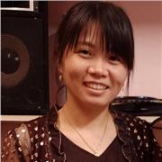 Profesora nativa imparte clases a niños y niñas de todas las edades