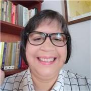 Profesora de Español imparte clases para todas las edades