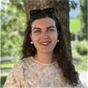 Offro aiuto compiti per scuole elementari e medie in italiano, storia, geografia e inglese e lezioni di italiano per stranieri.