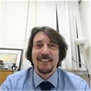 Avvocato specializzato in diritto penale e contrattualistica
