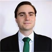 Soy Médico y Doctorando, con experiencia en el sistema de educación británico: IGCSE y A level.