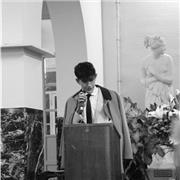 Profesor particular, disponible para impartir clases de Historia e Historia del arte, para selectividad y otros ámbitos. Entre mis logros, cuento con experiencia habiendo trabajado con varios creadores e instituciones culturales como el Museo Arqueológico