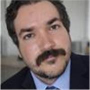 Más de 12 años de experiencia enseñando inglés (C1, CAE). Explicaciones claras, dominio de la gramática y enfoque en resultados.