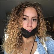 Studentessa universitaria di psicologia, diplomata a liceo classico, offre lavoro per ripetizioni di inglese, storia, grammatica, letteratura italiana, greco e latino